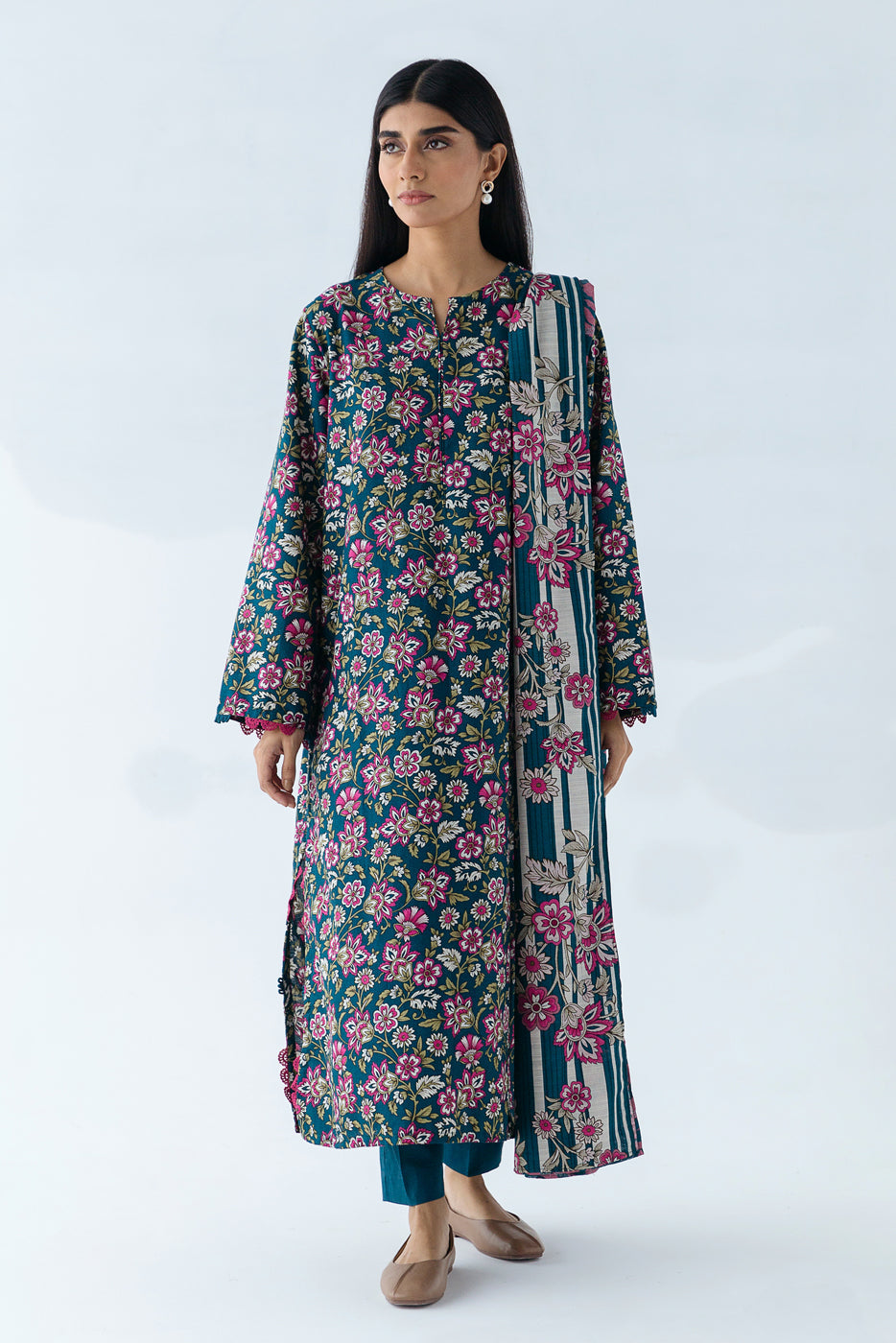 2 Piece - Printed Khaddar Suit - Beryl Bloom (Unstitched)