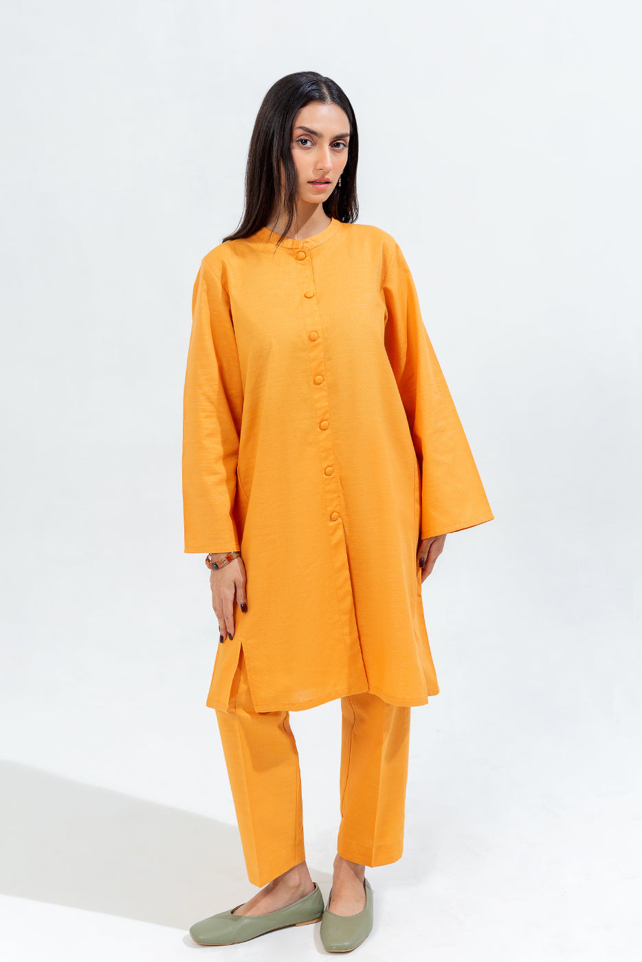 2 Piece Embroidered Khaddar Suit (Pret)