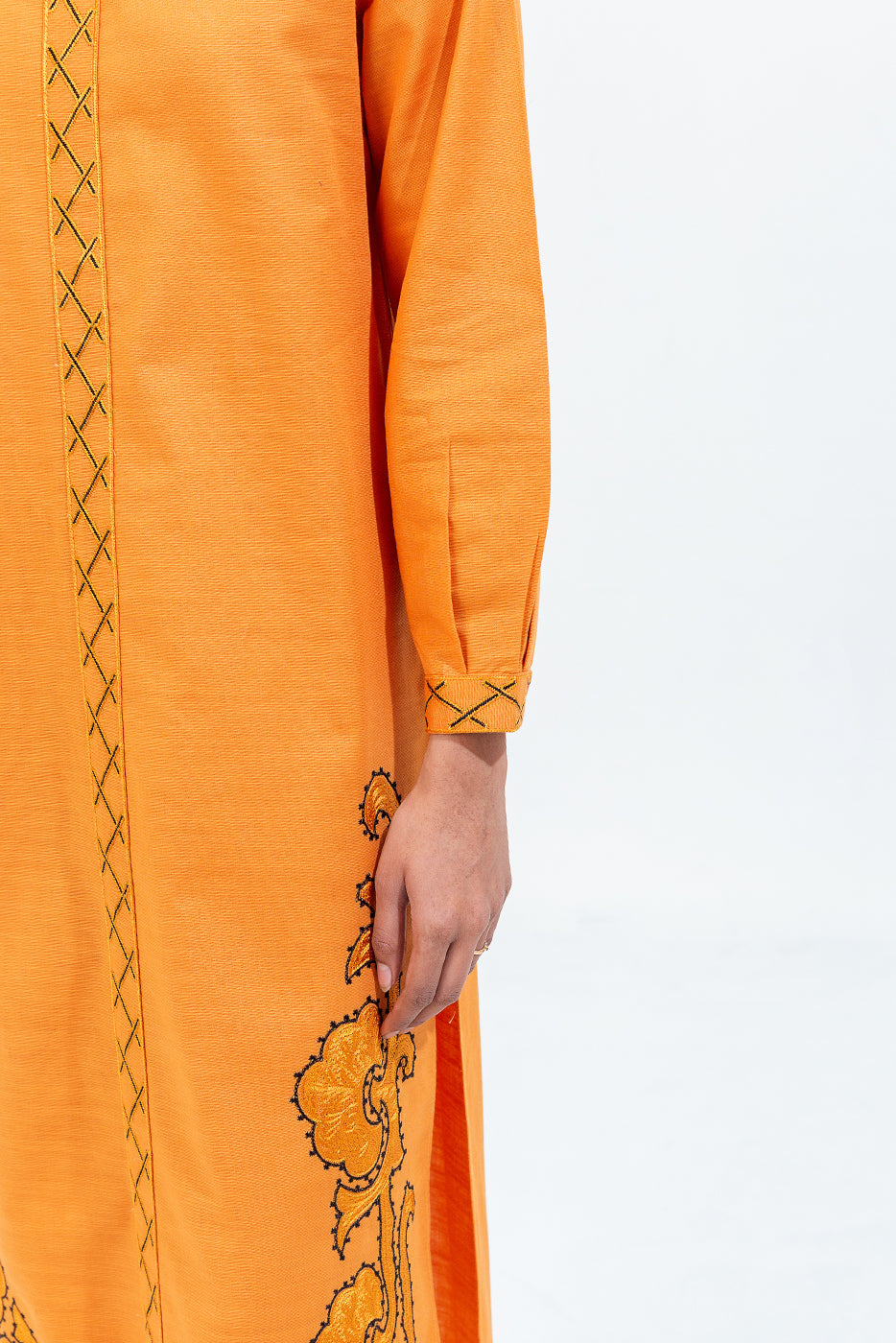 2 Piece Embroidered Khaddar Suit (Pret)