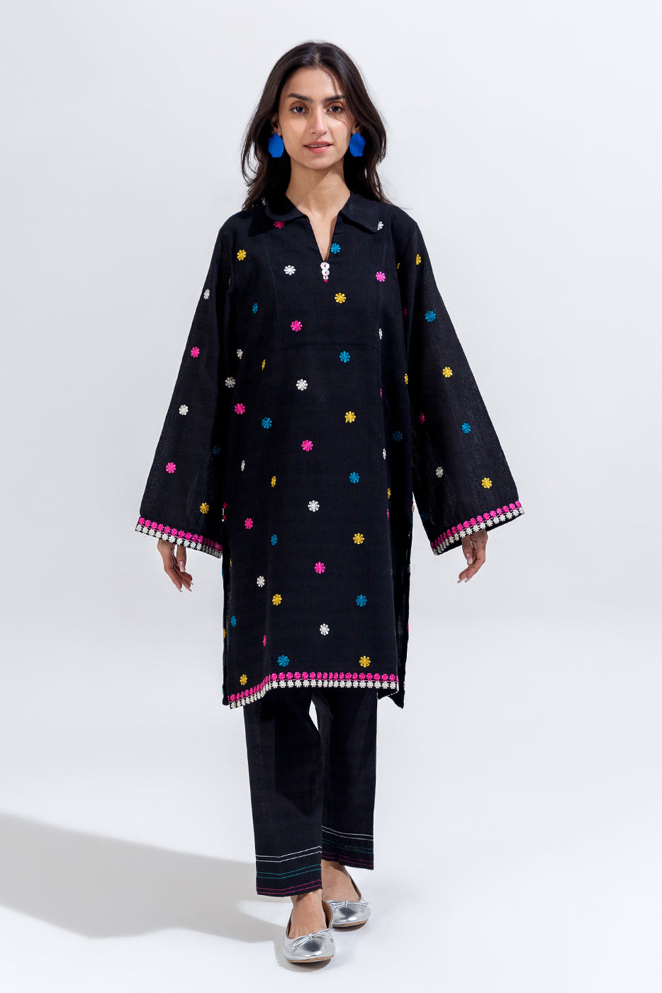 2 Piece Embroidered Khaddar Jacquard Suit (Pret)