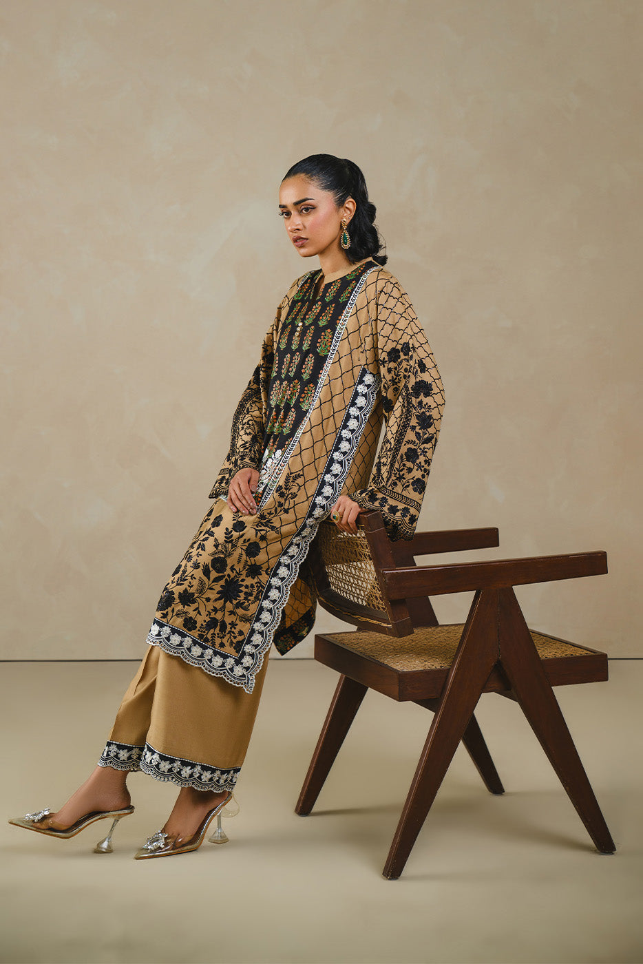 EMBROIDERED RAW SILK SHIRT (LUXURY PRET)