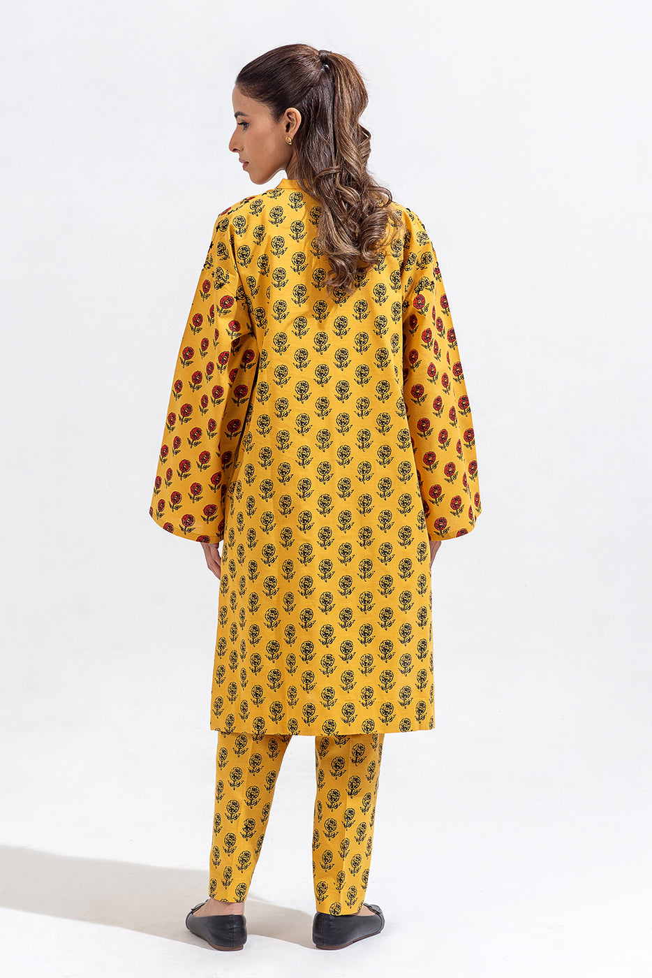 2 Piece Embroidered Khaddar Suit (Pret)