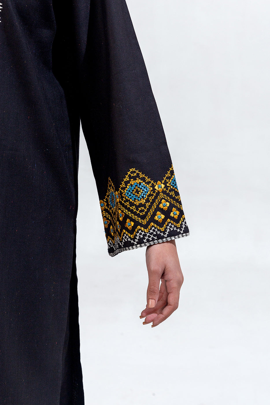 2 Piece Embroidered Khaddar Suit (Pret)