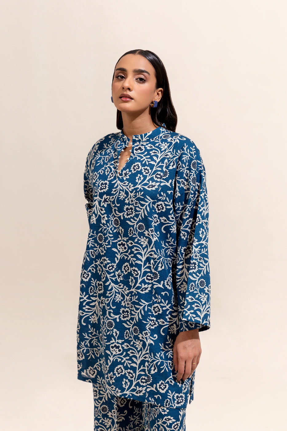 2 Piece Printed Khaddar Suit-Azure Curve (Unstitched)