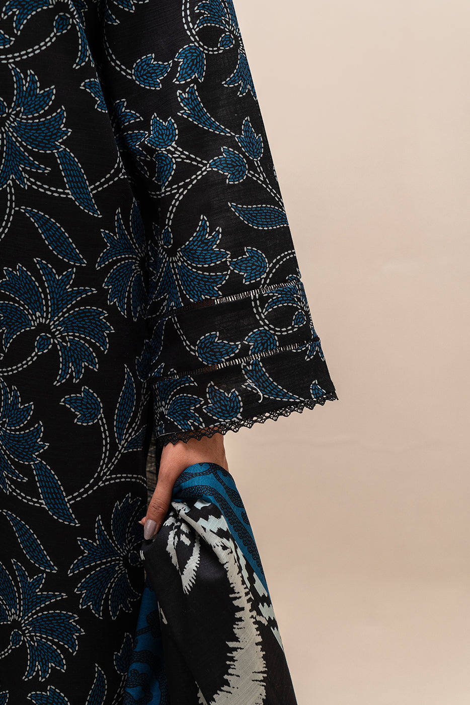 3 Piece Printed Khaddar Suit-Cedar Stitch (Unstitched)