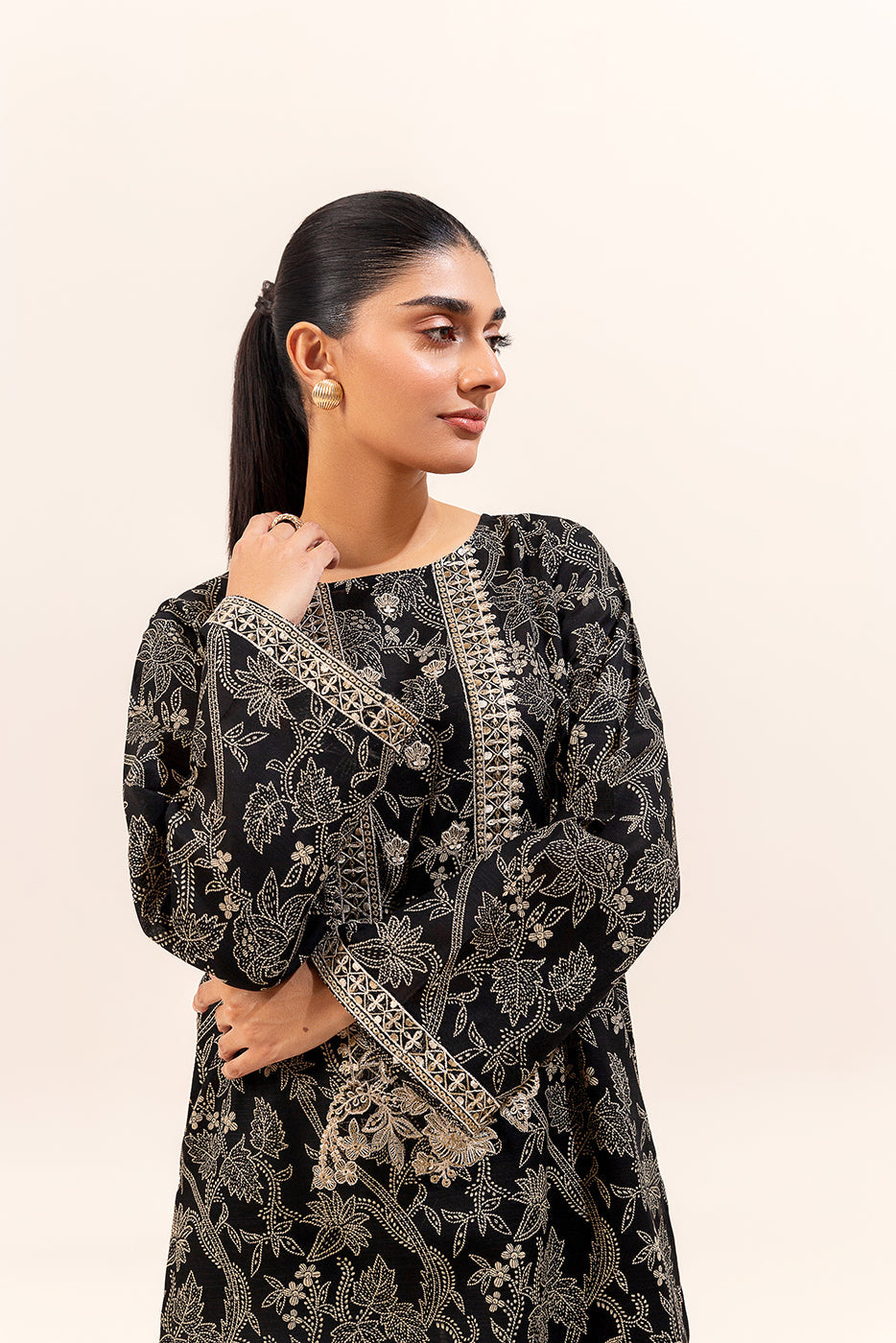 2 Piece Embroidered Khaddar Suit-Cinder Musk (Unstitched)