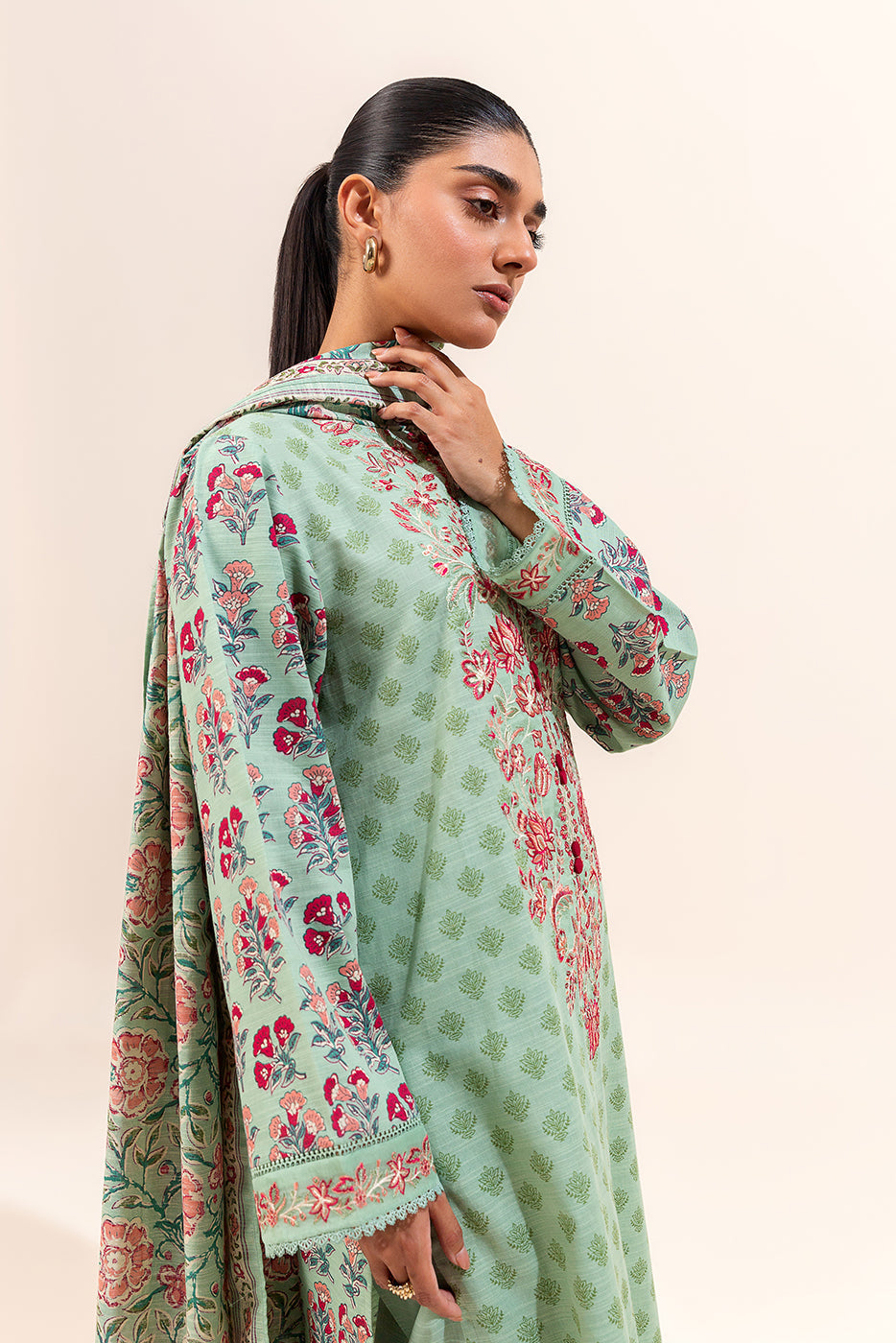 3 Piece Embroidered Khaddar Suit-Carnation Serenity (Unstitched)