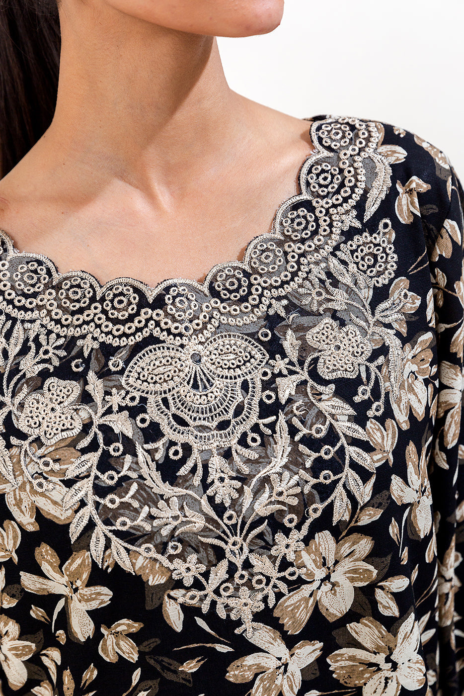 2 Piece Embroidered Khaddar Suit-Jade Floweret (Unstitched)