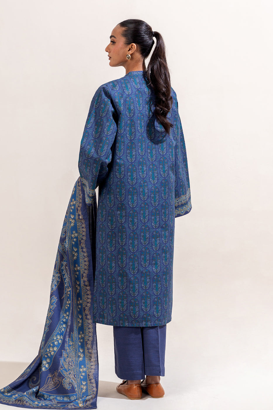 3 Piece Printed Khaddar Suit-Parisian Bliss (Unstitched)