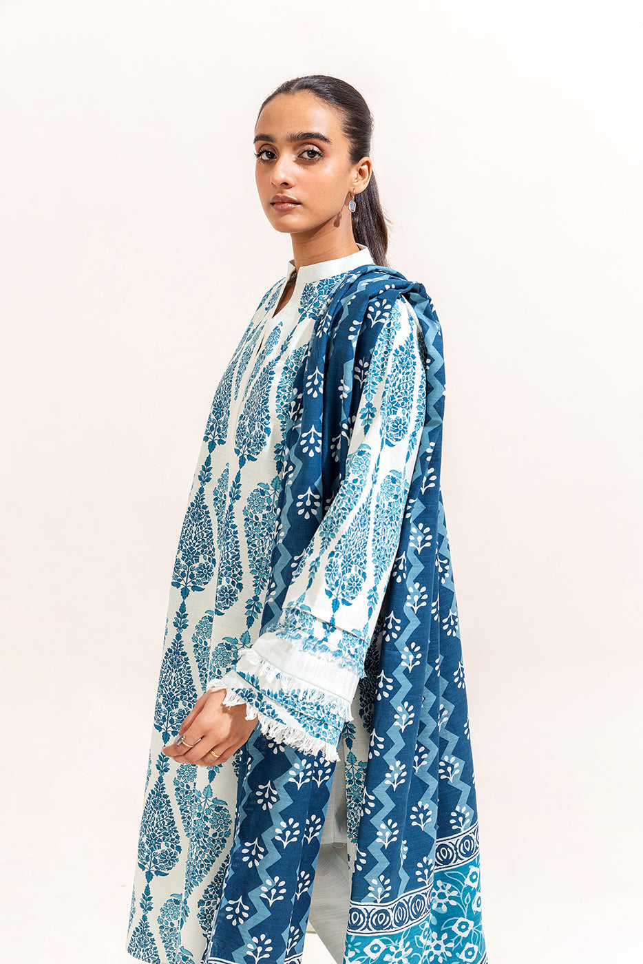 3 Piece Printed Khaddar Suit-Carolina Cream (Unstitched)