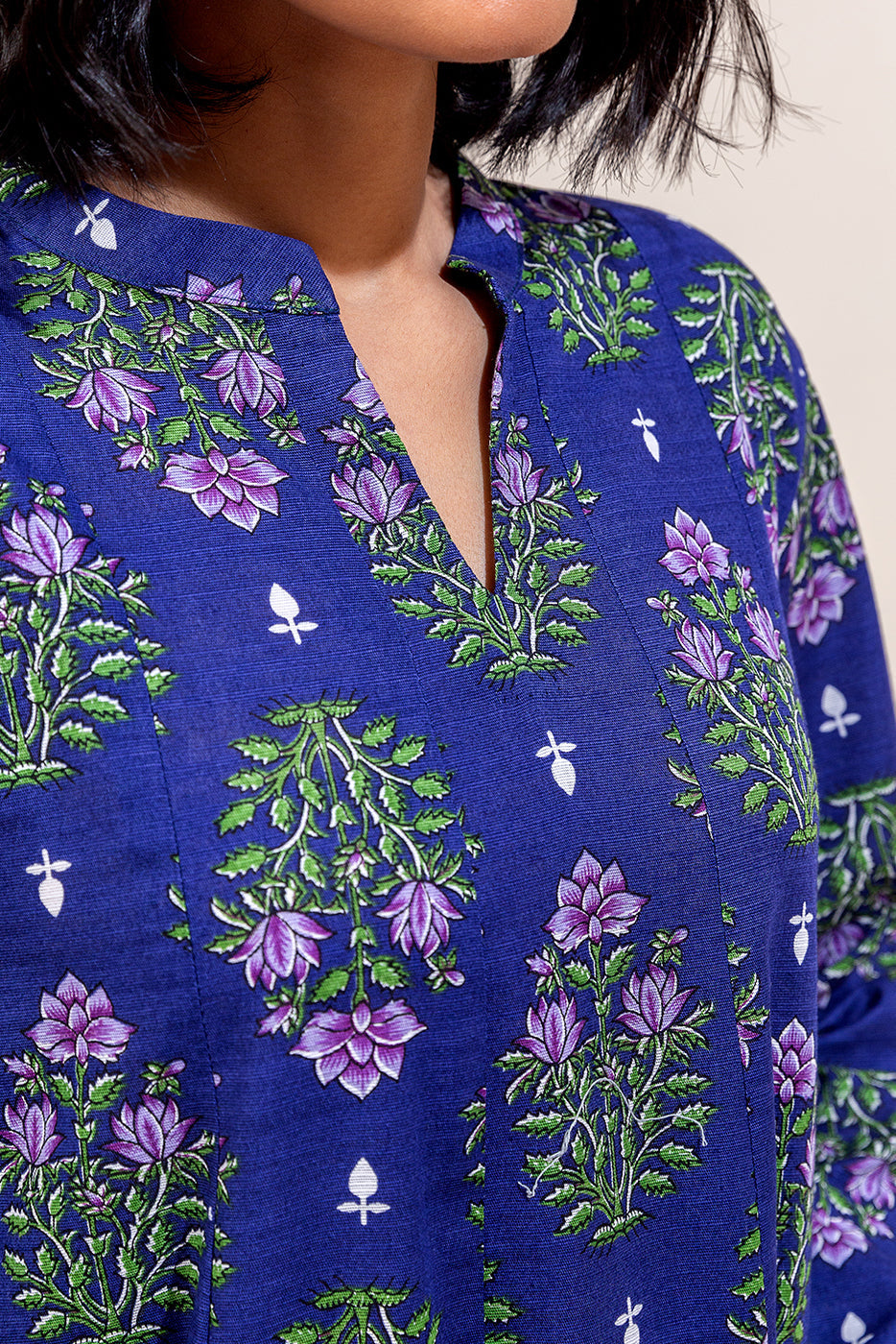 2 Piece Printed Khaddar Suit-Berry Garden (Unstitched)