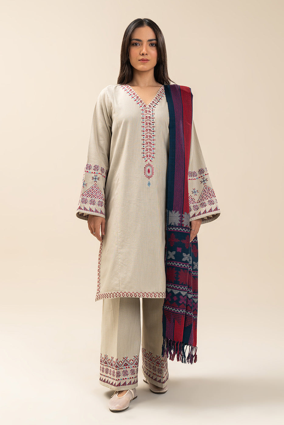 3 PIECE EMBROIDERED SLUB KHADDAR SUIT (PRET)BT2250002PR0159-LT GREY-2000000294244-8