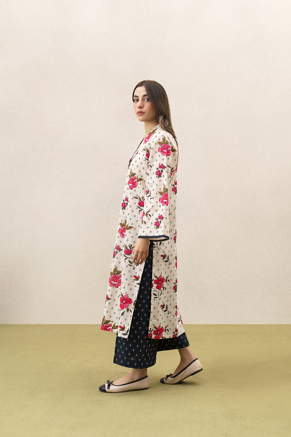 2 PIECE PRINTED SLUB KHADDAR SUIT (PRET)