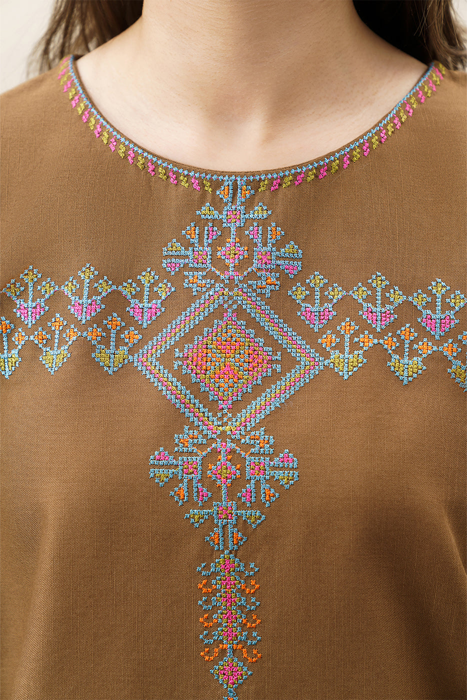 2 PIECE EMBROIDERED SLUB KHADDAR SUIT (PRET)