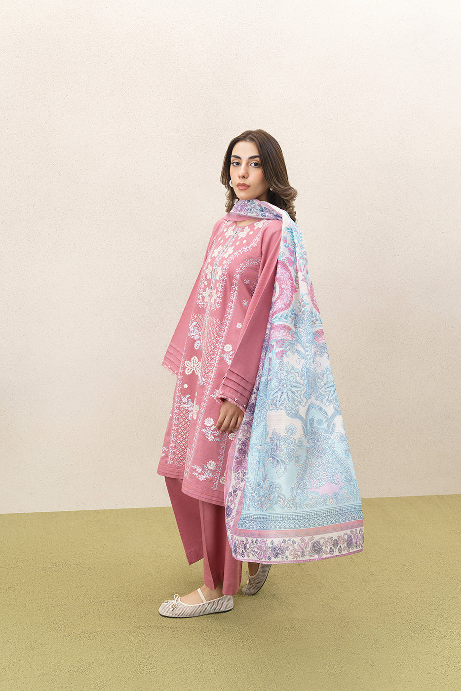 3 PIECE EMBROIDERED SLUB KHADDAR SUIT (PRET)