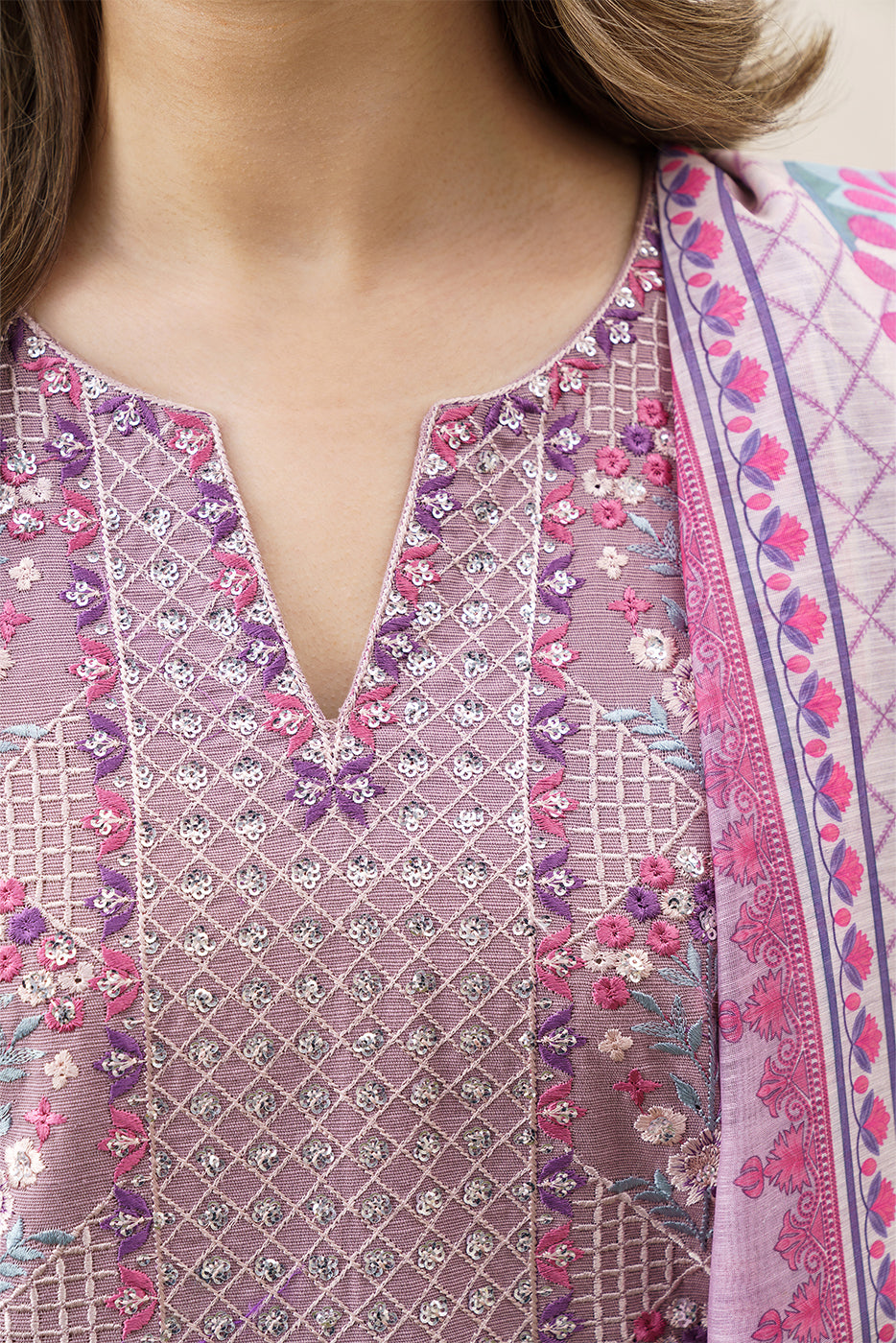3 PIECE EMBROIDERED SLUB KHADDAR SUIT (PRET)