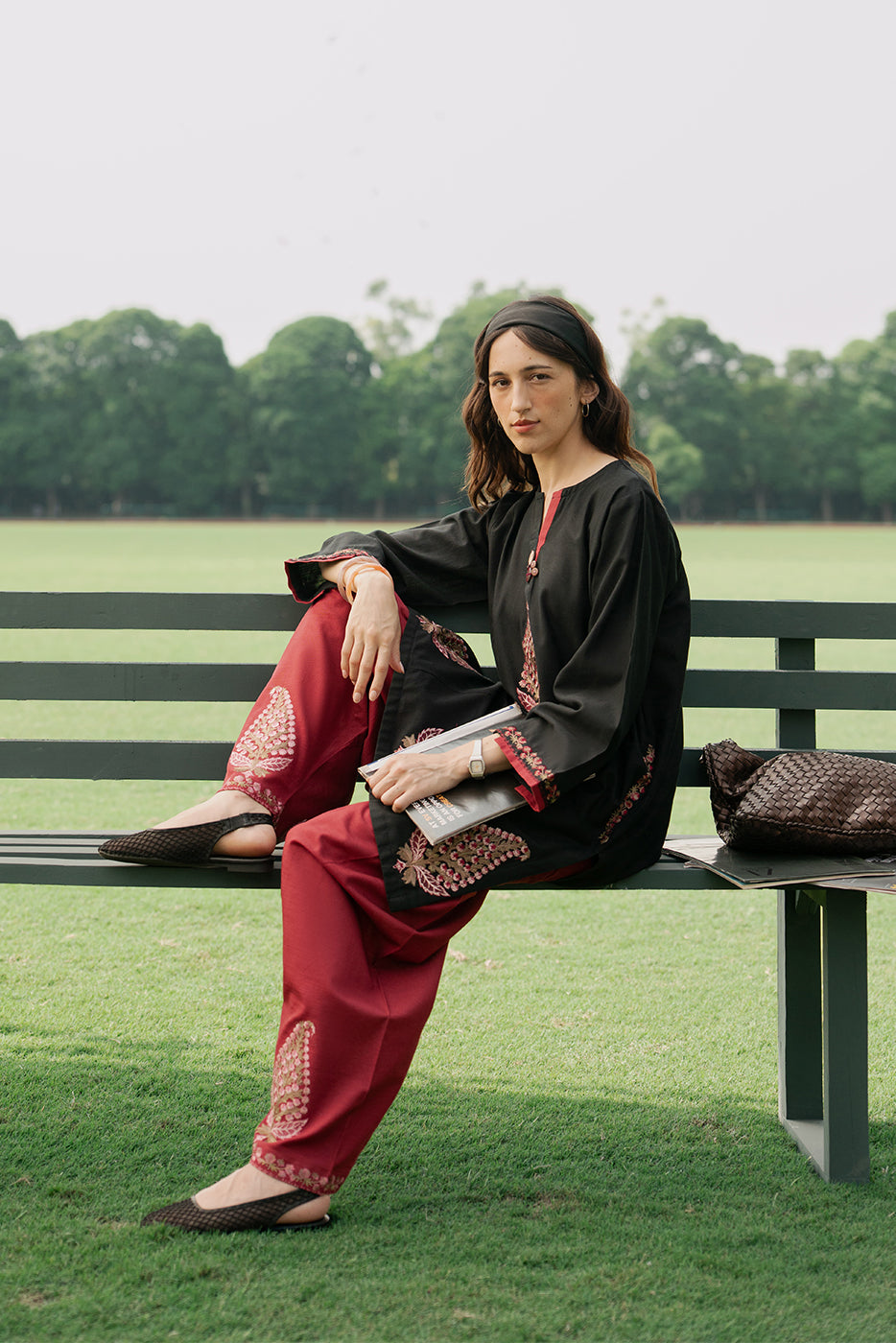 2 PIECE EMBROIDERED SLUB KHADDAR SUIT (PRET) - BT2260001PR0194-BLACK-183582-8