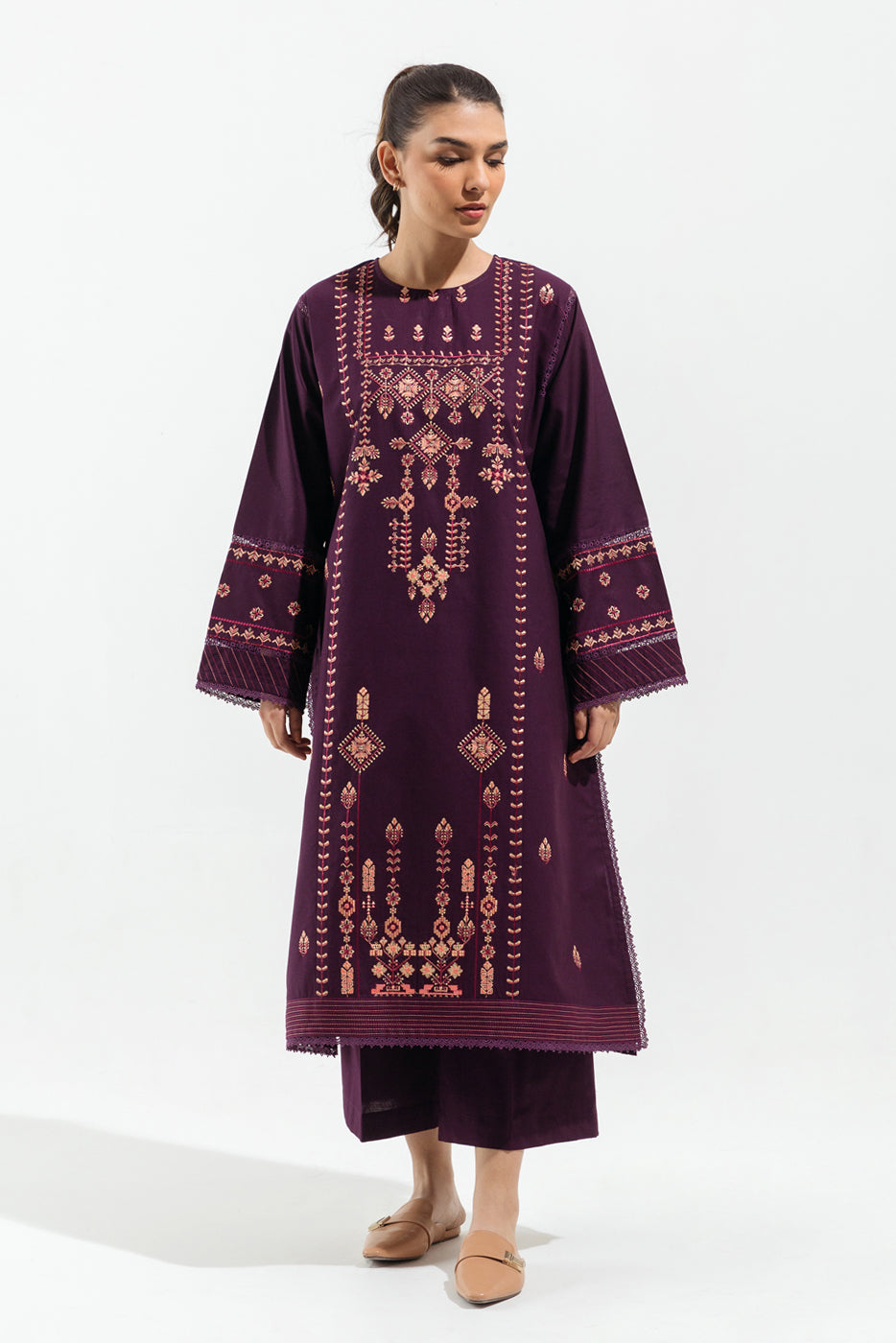 2 Piece - Embroidered Khaddar Suit - Berry Craft