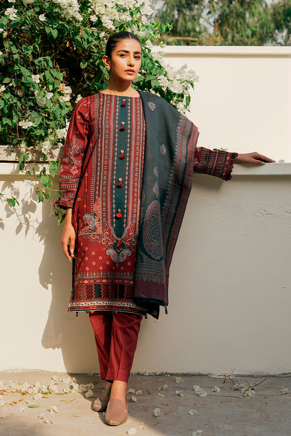 3 Piece - Printed With Shawl Khaddar Suit - Classical Craft