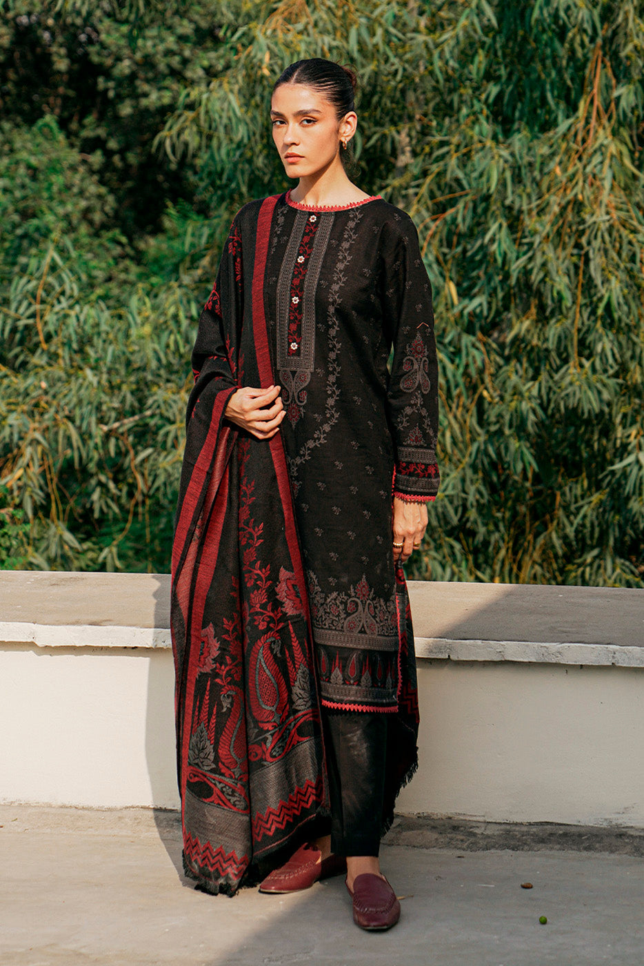 3 Piece - Printed With Shawl Khaddar Suit - Onxyx Gem