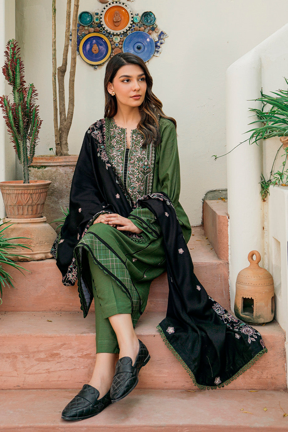 3 Piece - Embroidered With Shawl Khaddar Suit - Graca Gloria (Unstitched)