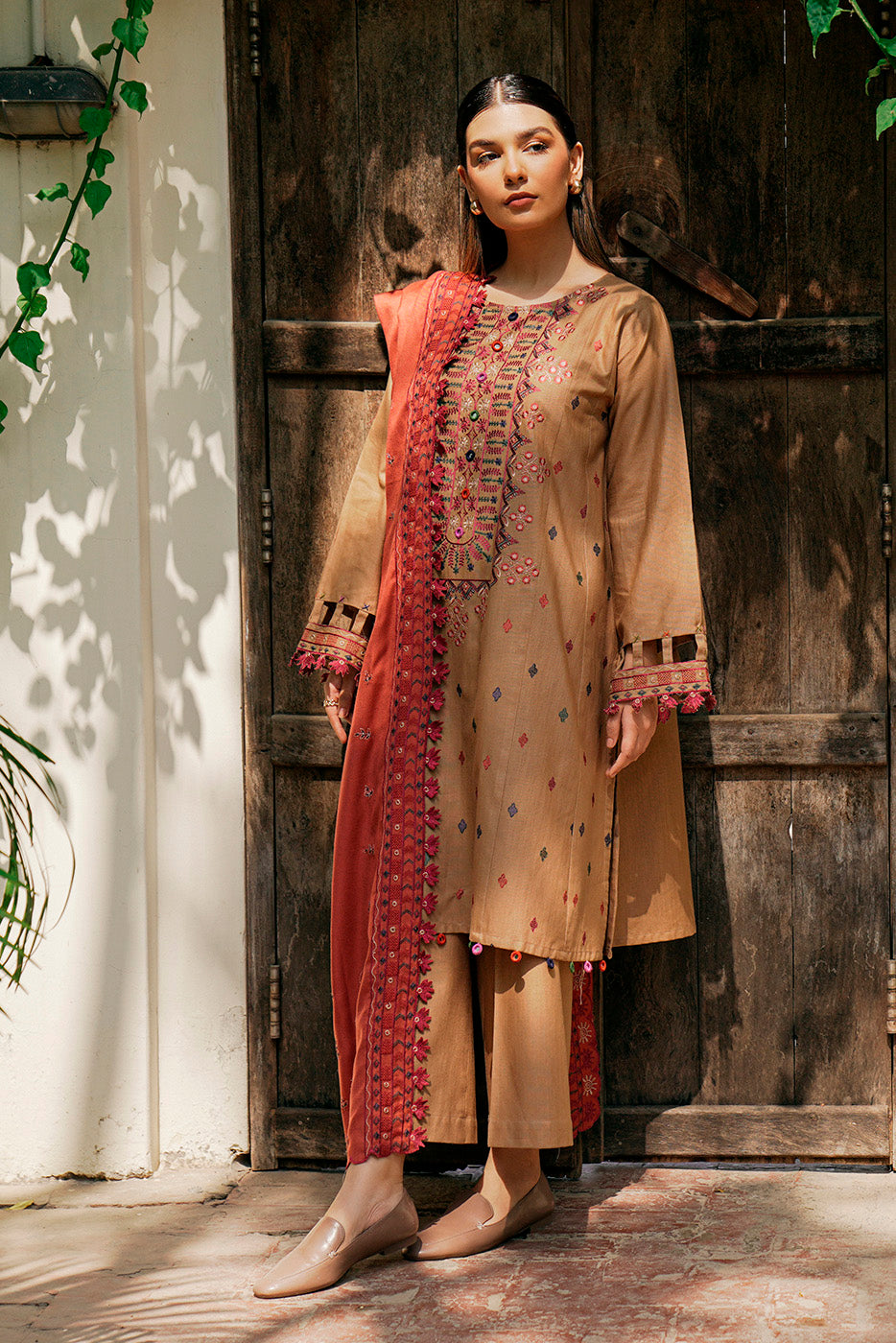 3 Piece - Embroidered With Shawl Khaddar Suit - Beige Taupe