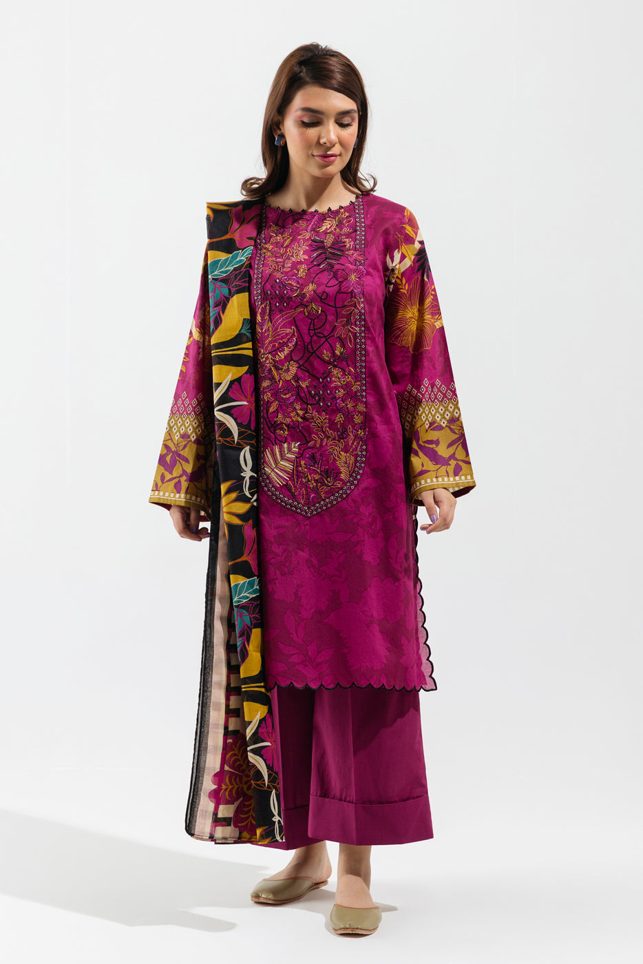 3 Piece - Embroidered Lawn Suit - Magenta Pristine