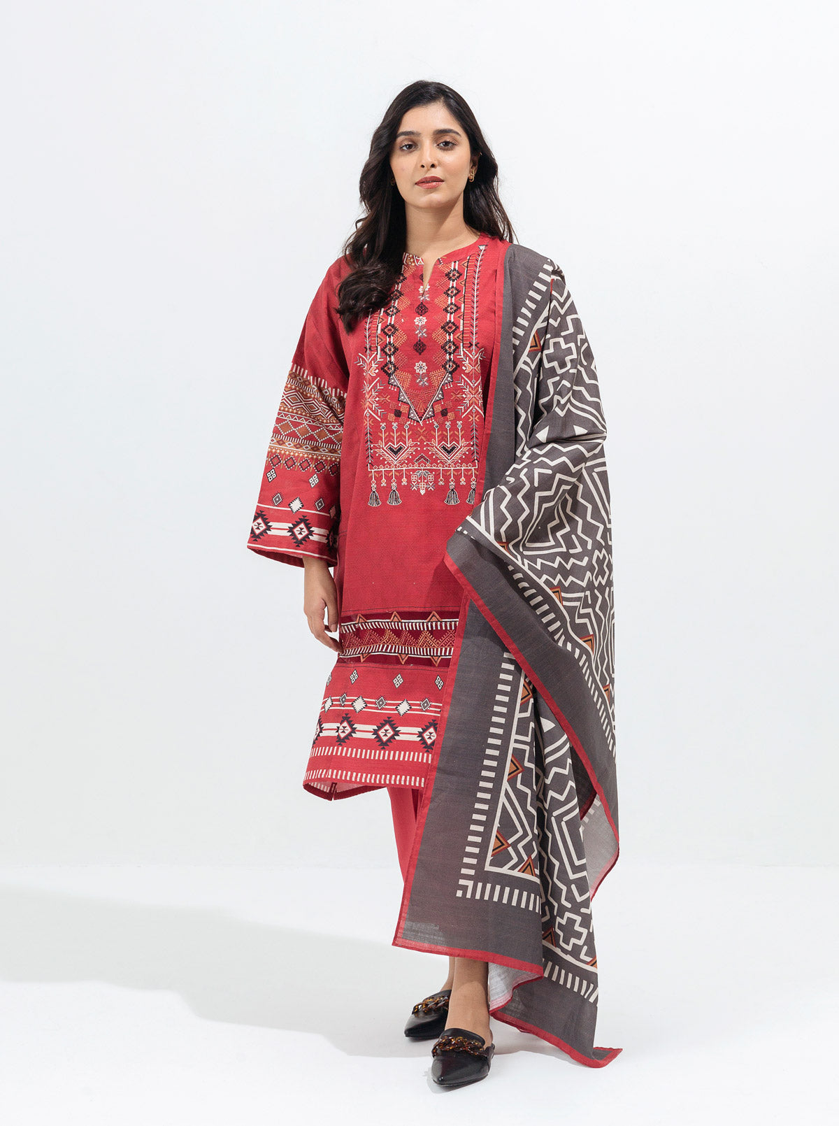 Tribal Deco-Embroidered-2P