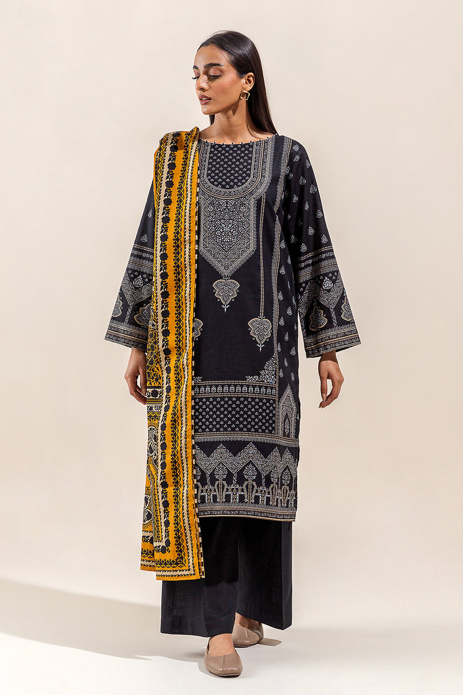 3 Piece - Printed Khaddar Suit - Gloomy Myth (Unstitched)