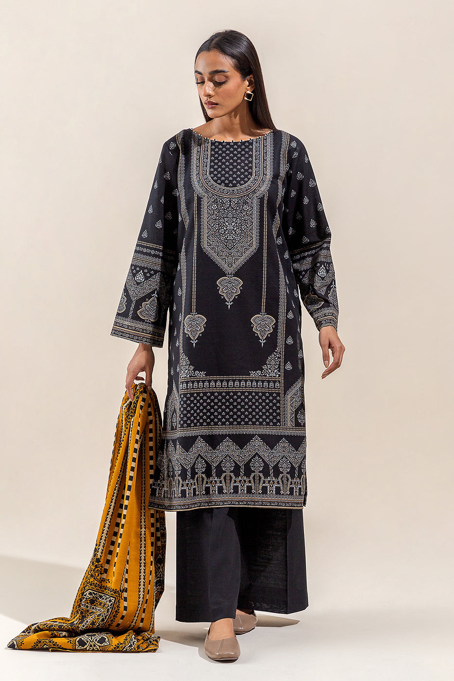 3 Piece - Printed Khaddar Suit - Gloomy Myth (Unstitched)