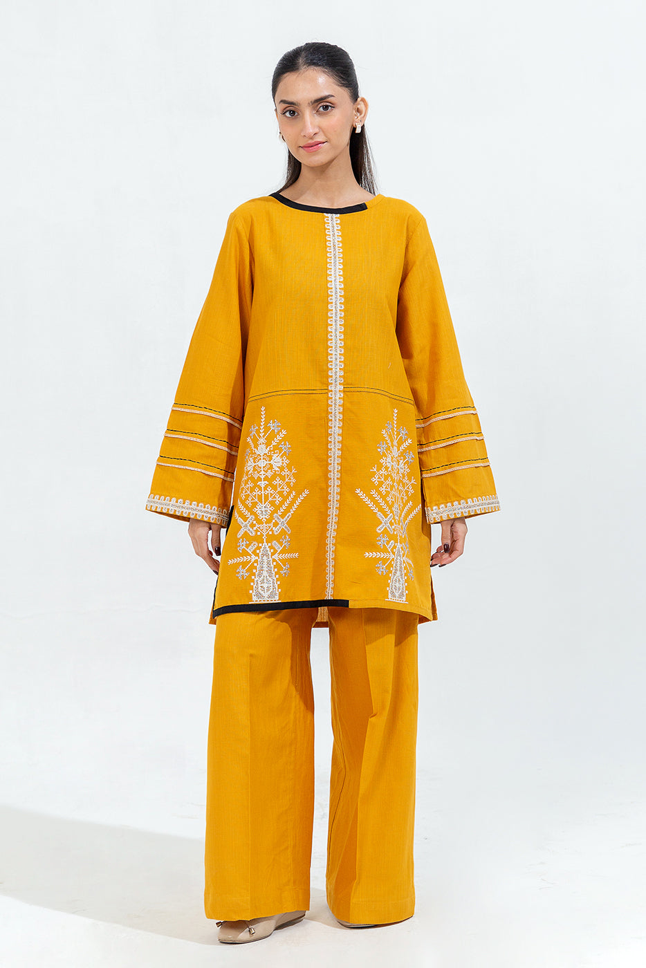 2 Piece Embroidered Khaddar Suit (Pret)