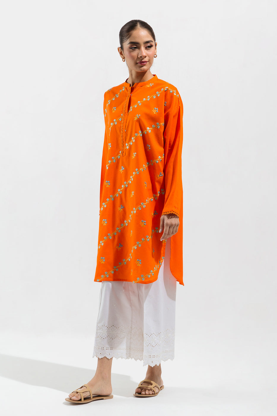 Embroidered Lawn Shirt (Pret)