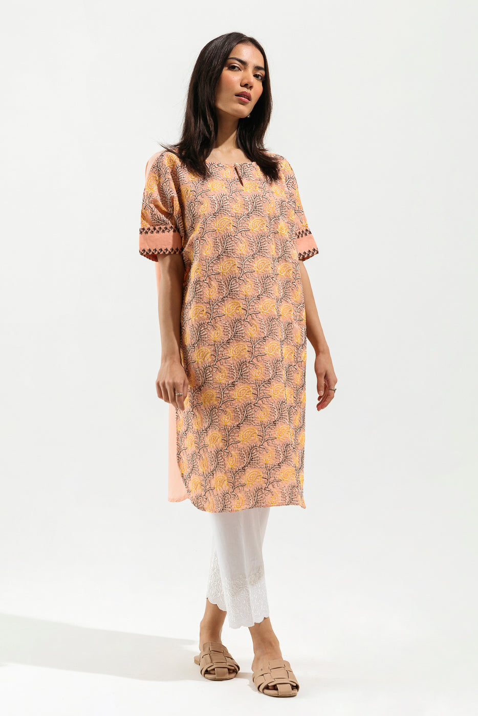 Embroidered Lawn Shirt (Pret)