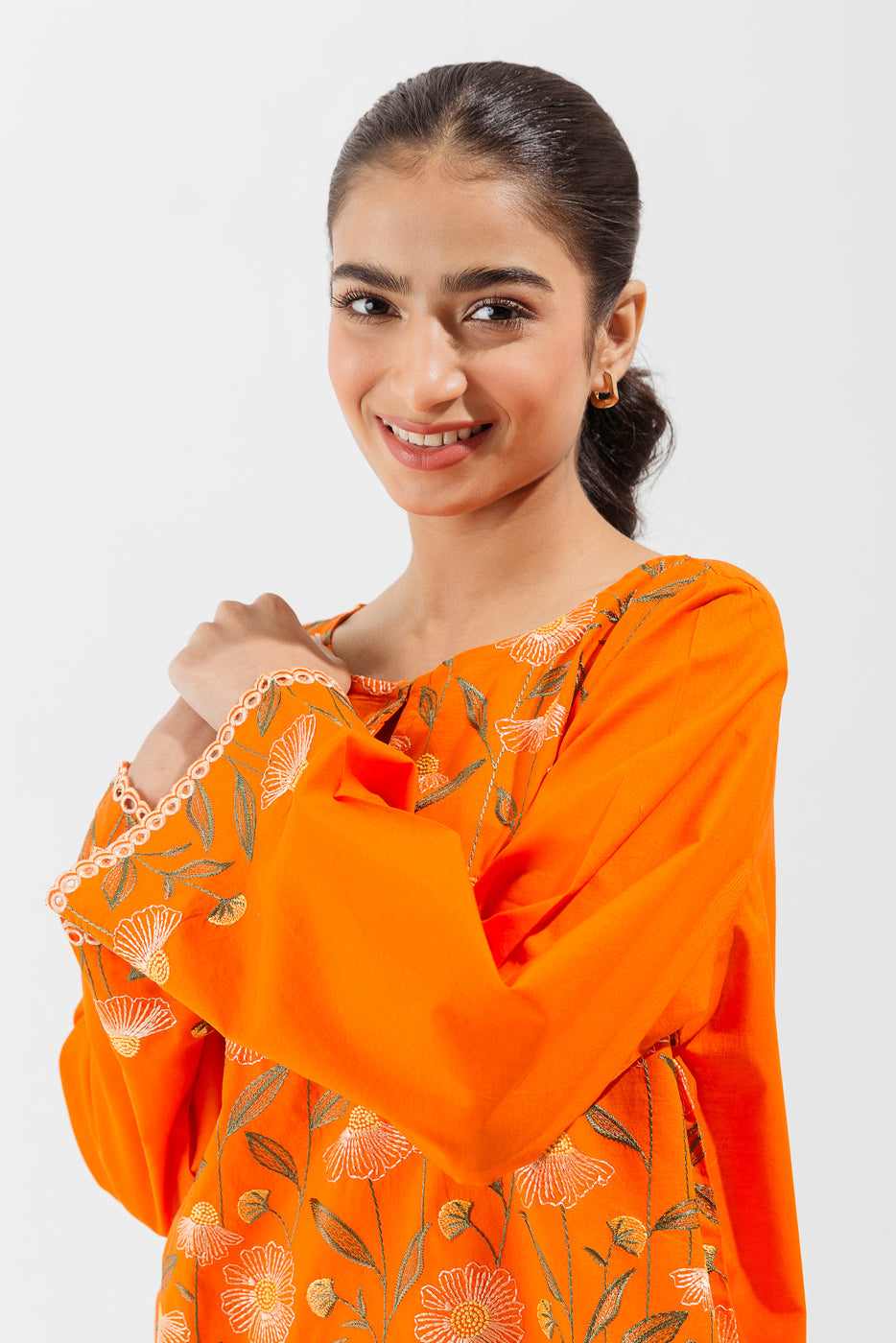 2 Piece Embroidered Lawn Suit (Pret)