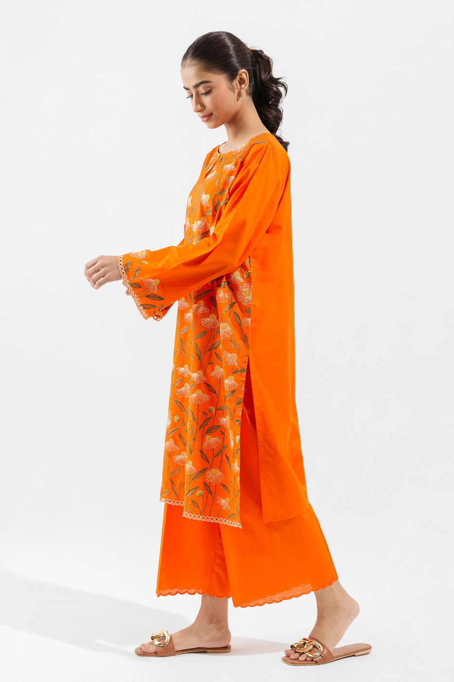 2 Piece Embroidered Lawn Suit (Pret)