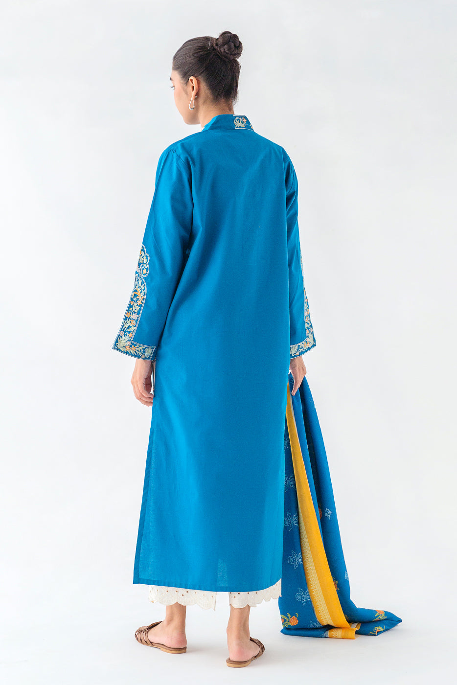 2 Piece Embroidered Khaddar Suit (Pret)