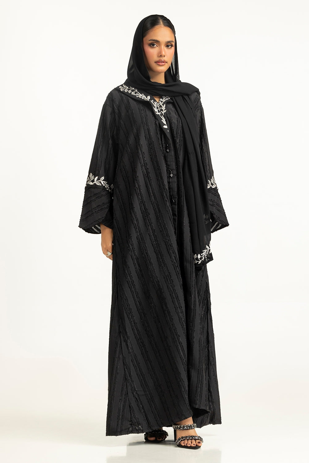 https://cdn.shopify.com/s/files/1/0706/3253/8159/files/BrochiaGeorgetteEmbroideredAbayaWithEmbroideredScarfIPAB-22160_5.jpg?v=1765866064
