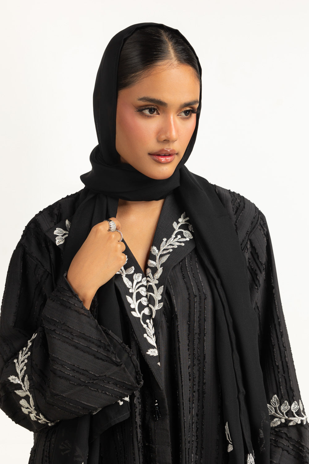 https://cdn.shopify.com/s/files/1/0706/3253/8159/files/BrochiaGeorgetteEmbroideredAbayaWithEmbroideredScarfIPAB-22160_mid.jpg?v=1765866064