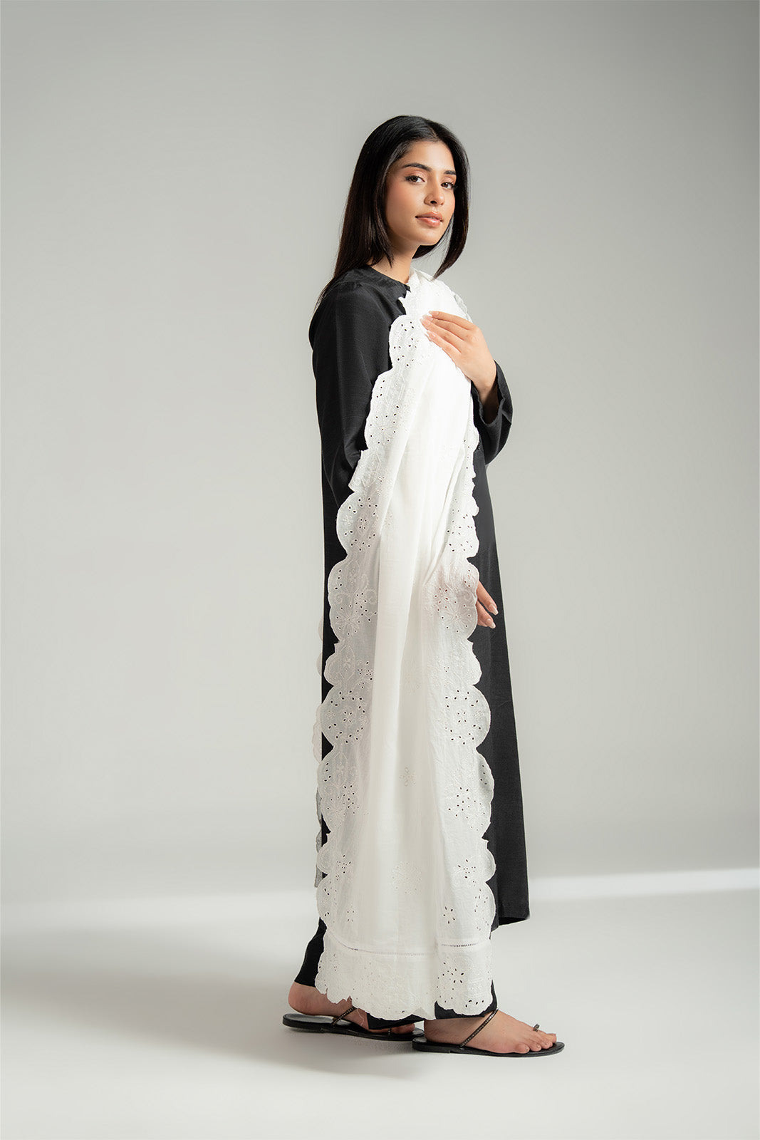1 Piece Lawn Embroidered Shawl (CH0072)