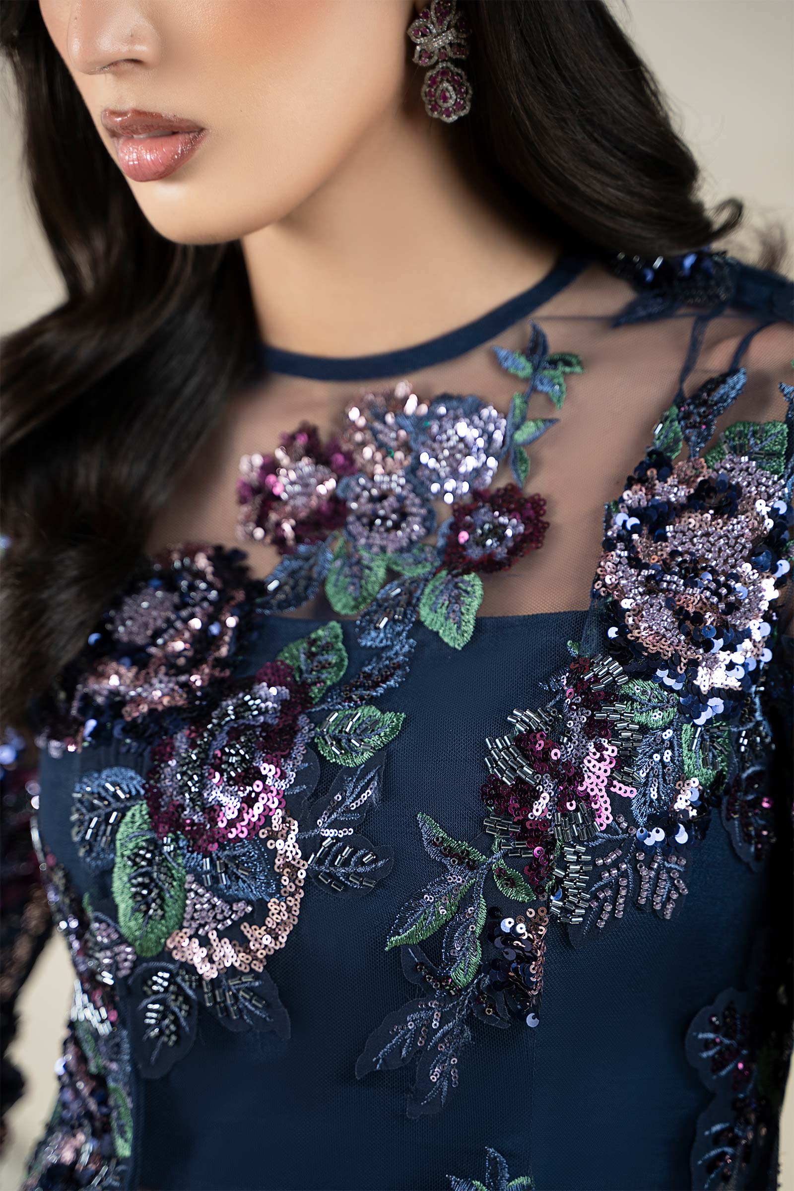 https://cdn.shopify.com/s/files/1/0620/8788/9062/files/CH2511MidnightBlue_S_Closeup_D.jpg?v=1758958218