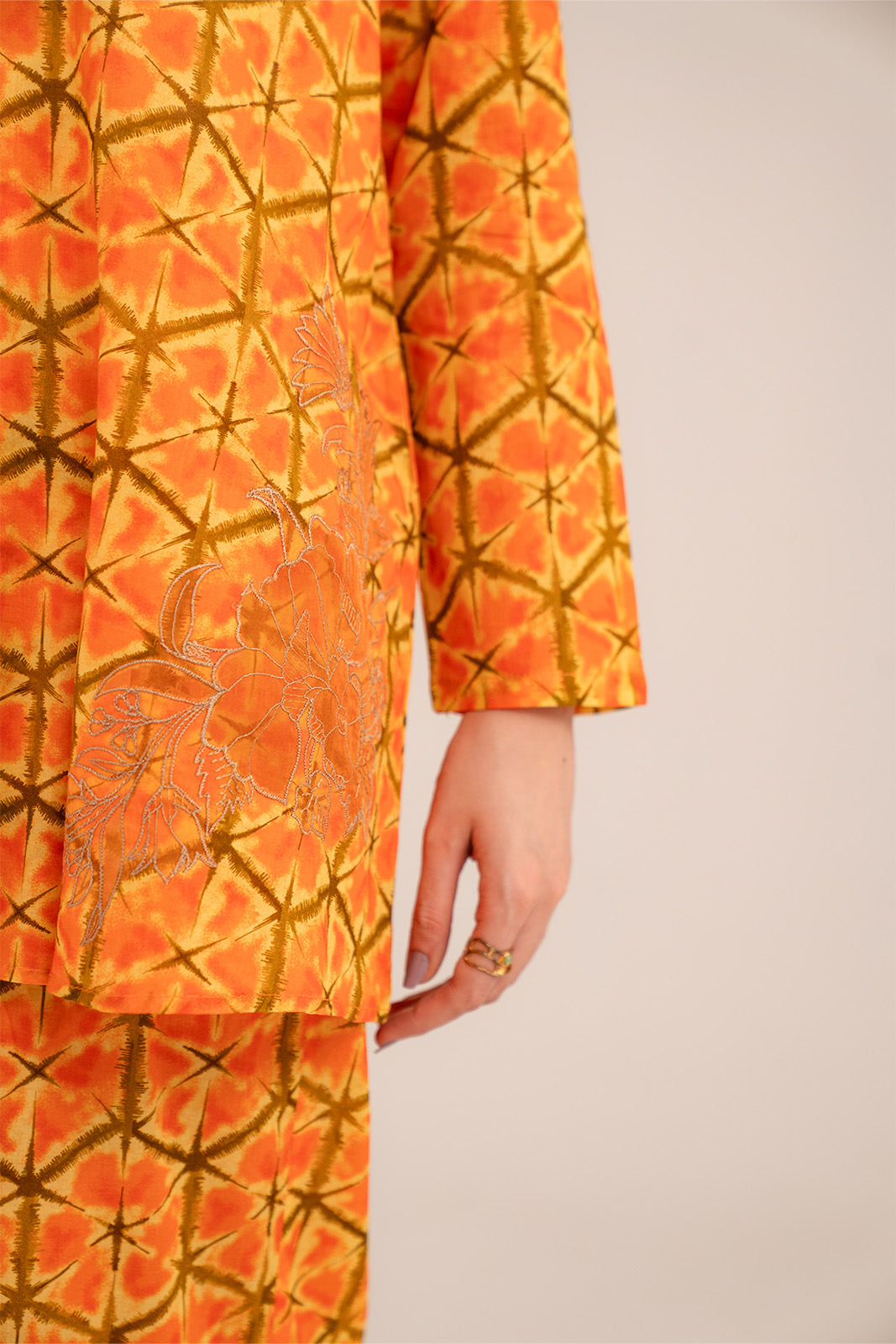 2 Piece Printed Lawn Printed Suit (CP0235)