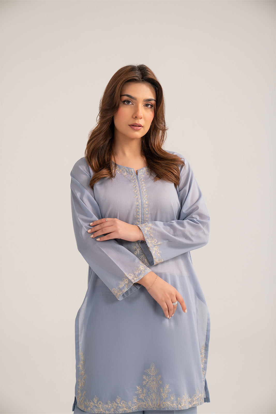 2 Piece Lawn Embroidered Suit (CP0371)