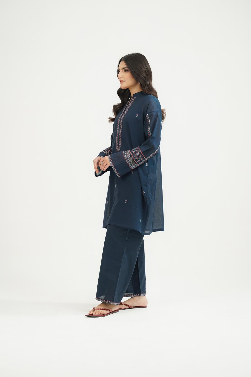 2 Piece Lawn Embroidered Suit (CP0462)