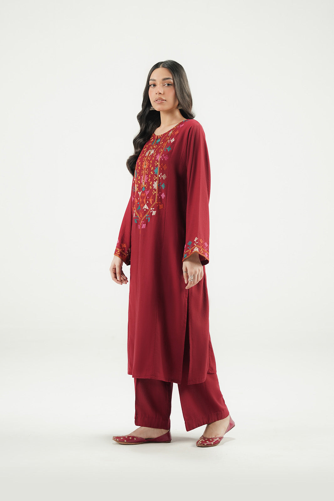 2 Piece Lawn Karandi Embroidered Suit (CP0609)