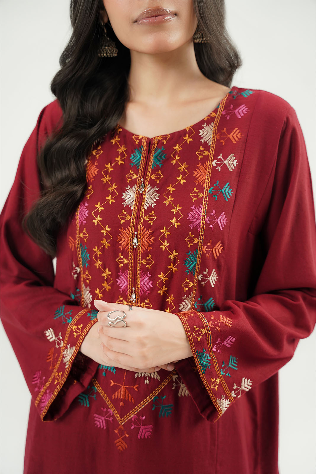 2 Piece Lawn Karandi Embroidered Suit (CP0609)