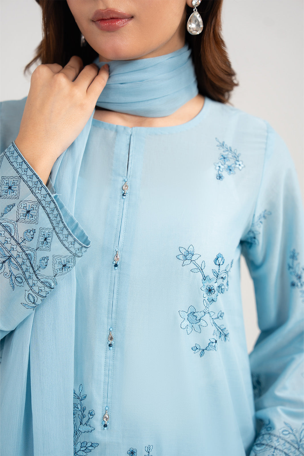 3 Piece Lawn Embroidered Suit (CS0396)