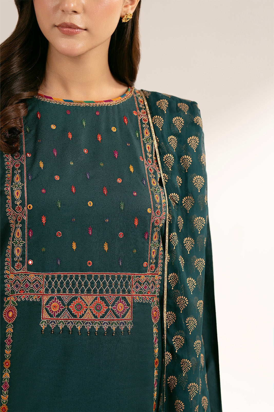 3 Piece Lawn Karandi Embroidered Suit (CS0419)