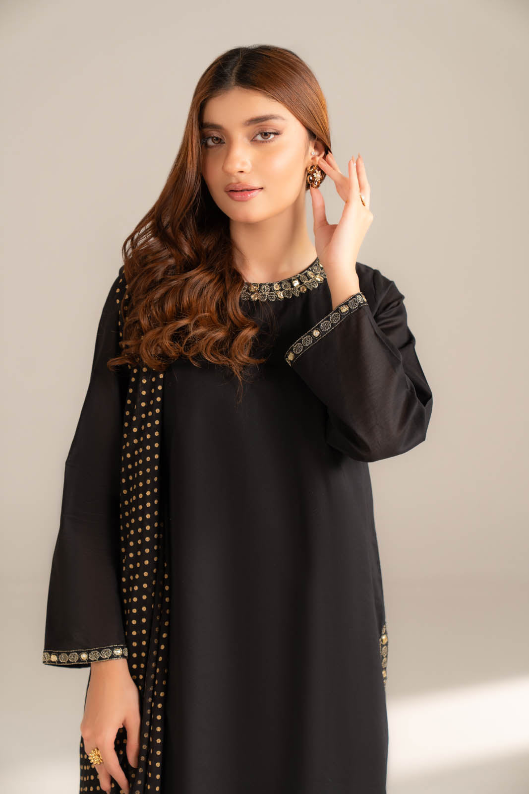 3 Piece Lawn Embroidered Suit (CS0486)