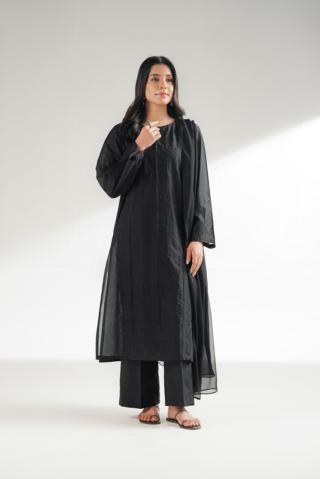 3 Piece Lawn Embroidered Suit (CS0550)