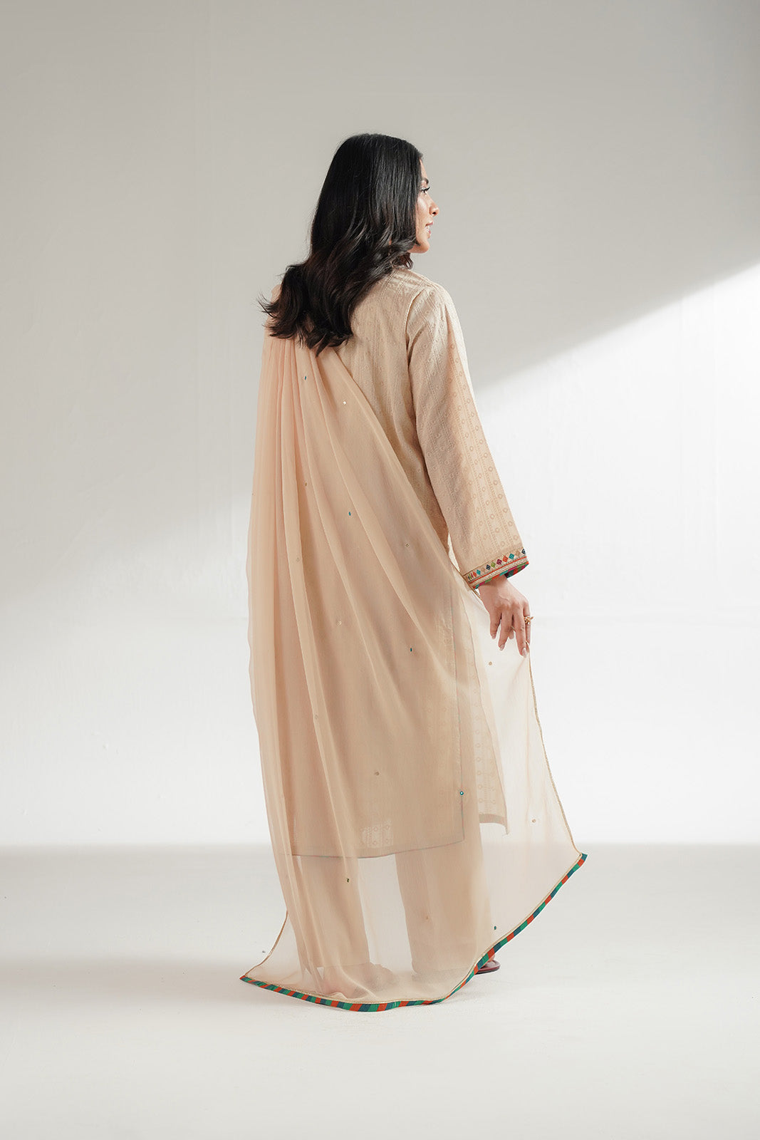 3 Piece Lawn Embroidered Suit (CS0562)